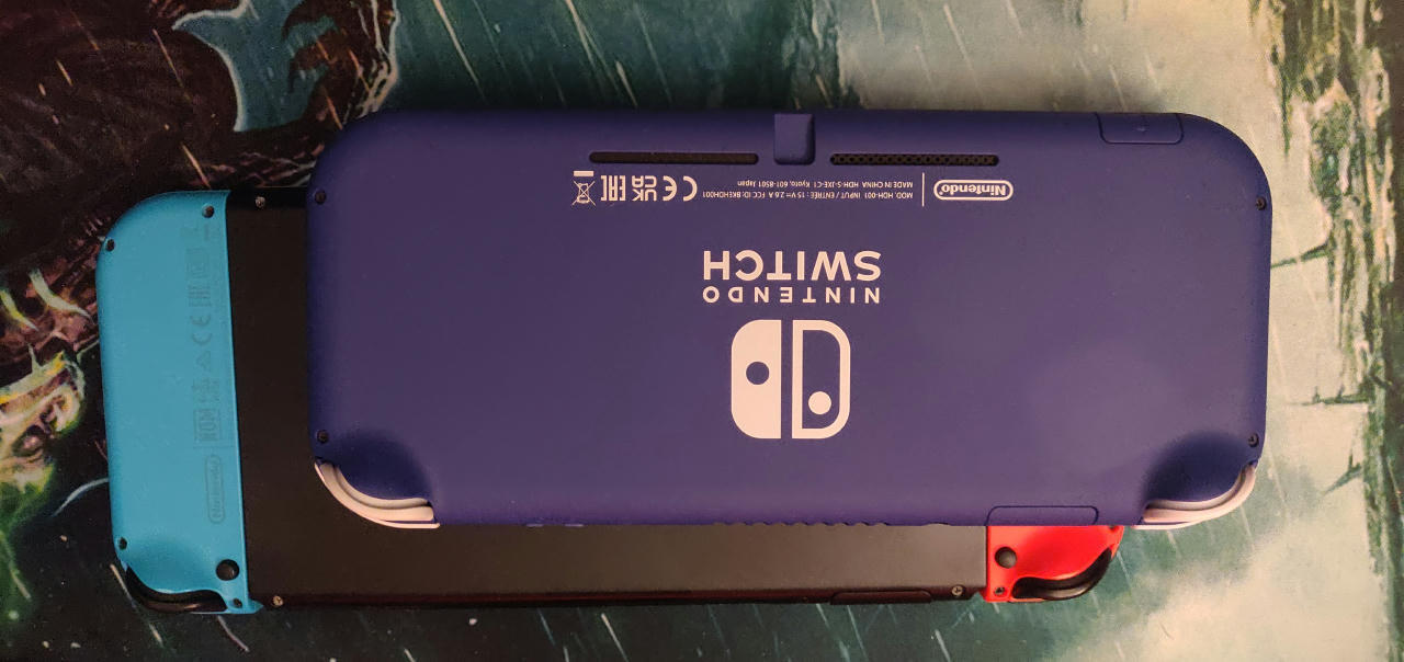 Comparaison de la taille des Switch et Switch Lite