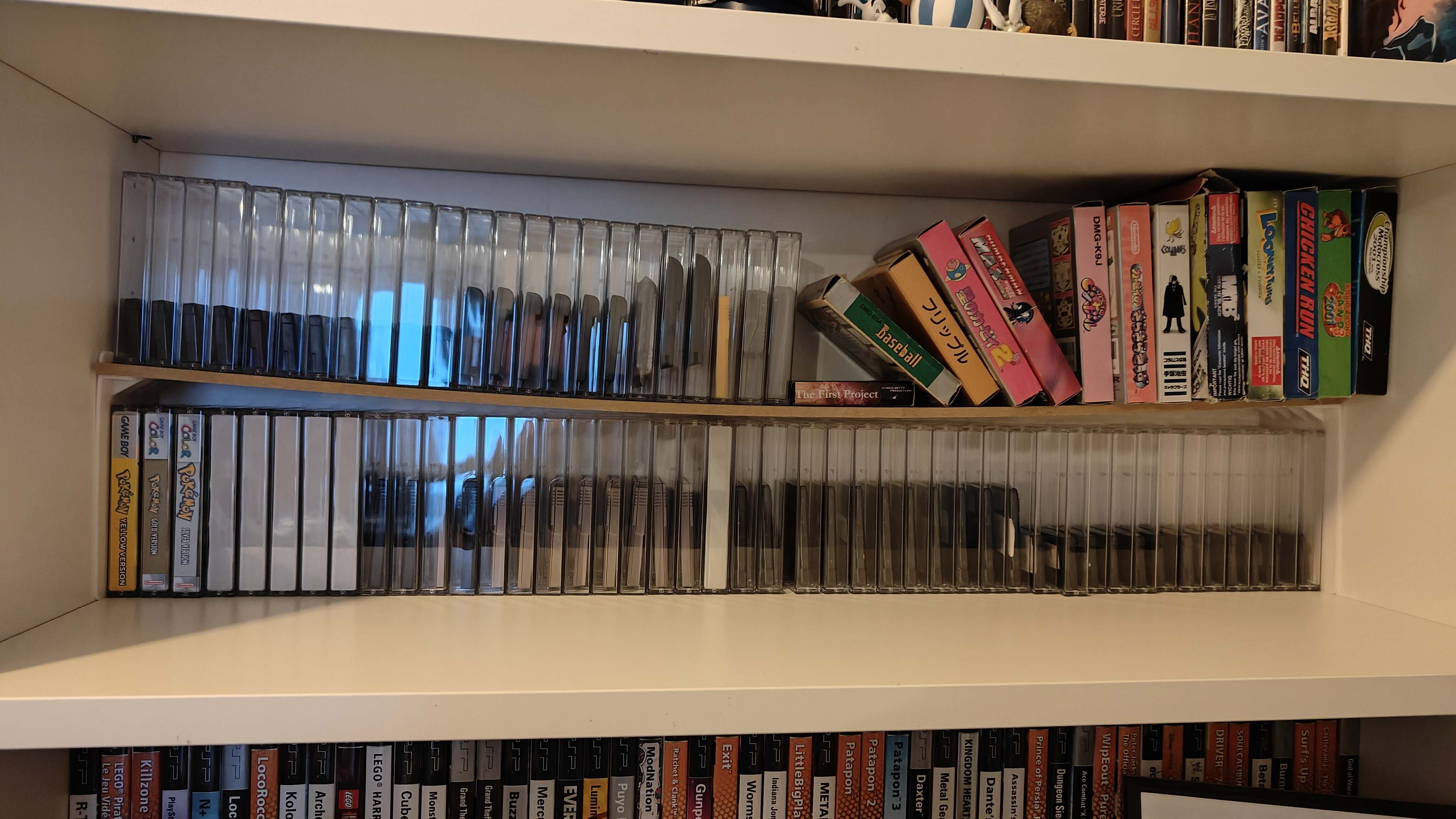 Étagère sans pied central