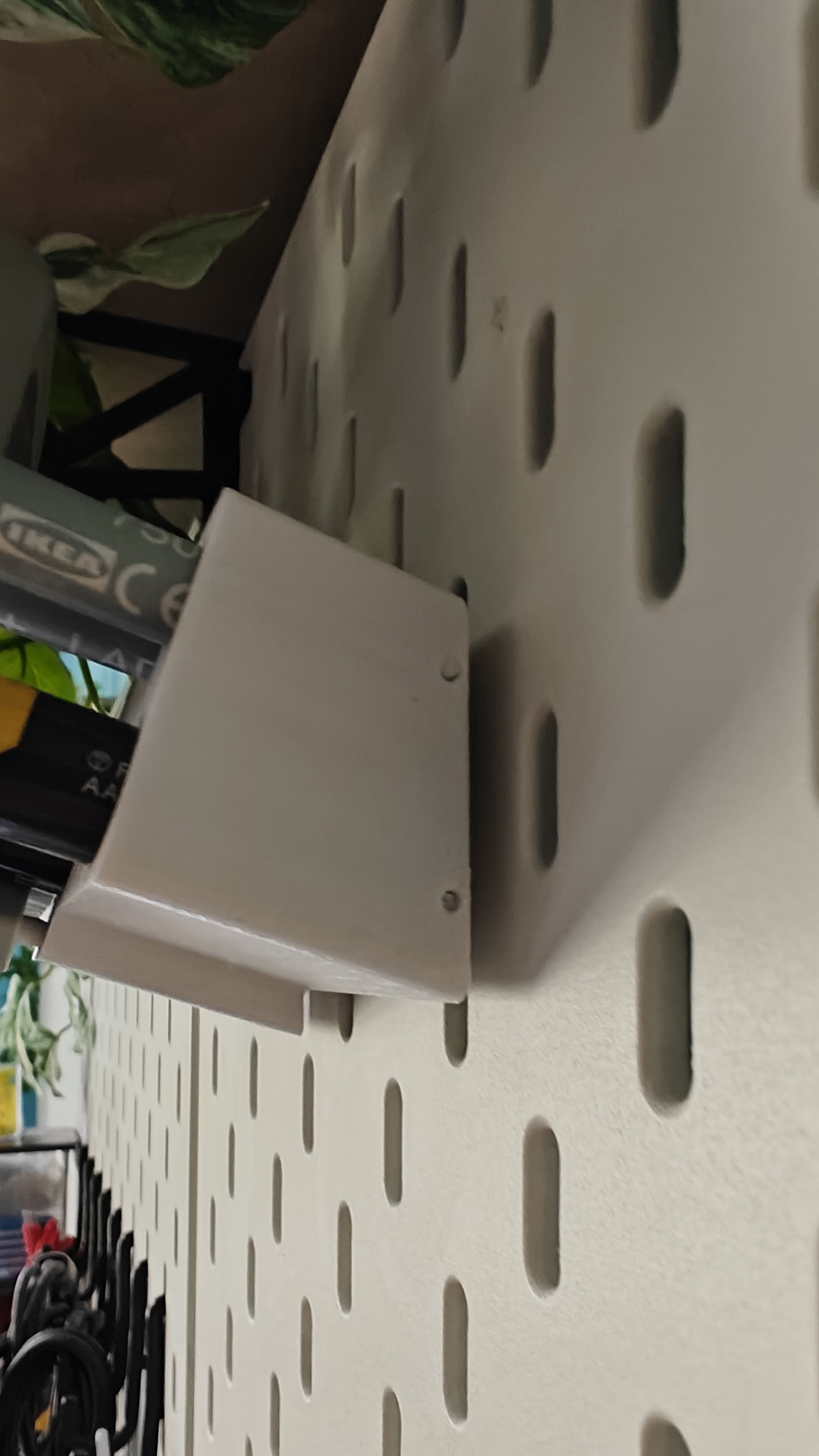 Support pour ranger des piles rechargeable