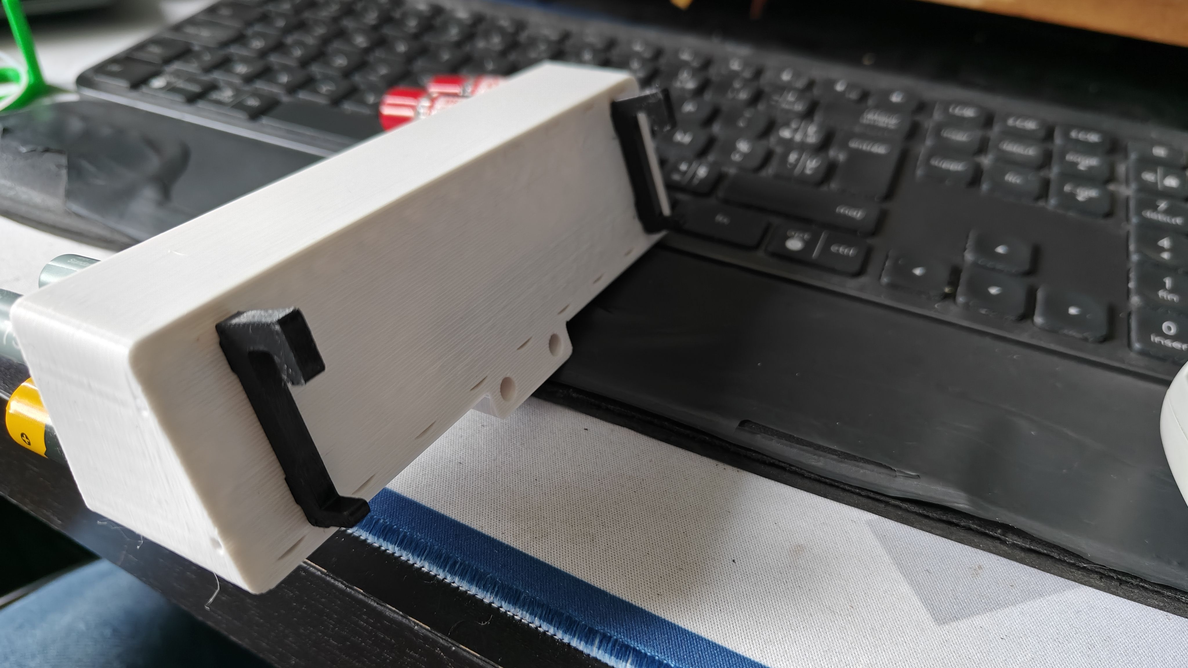 Support pour ranger des piles rechargeable